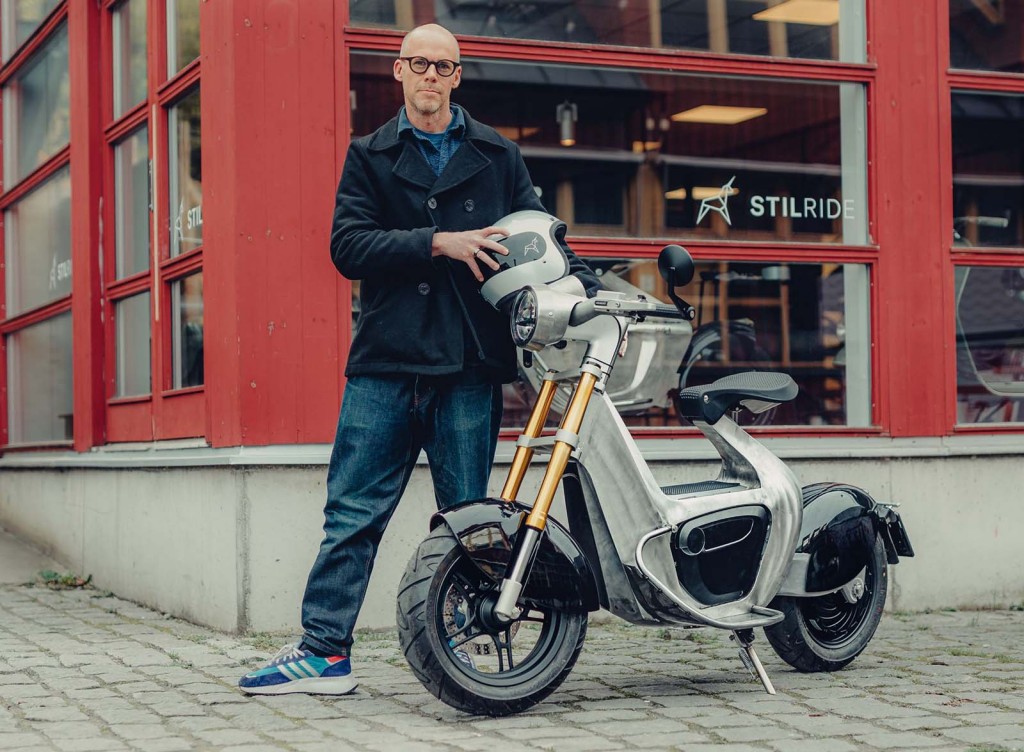 Lightweight shop electric motorcycle
